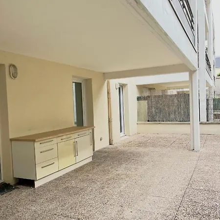 Apartment Coquebert - Grand Jardin *